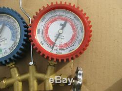 MATCO TOOLS R134A BRASS MANIFOLD GAUGE SET with automotive connectors hoses