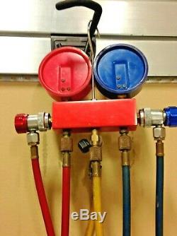 Snap On A/C Manifold & Gauge set withHoses